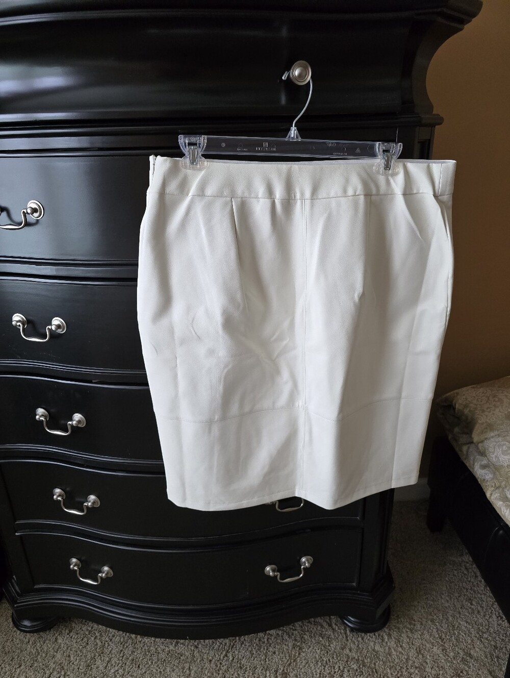 Jaclyn Smith Cream Pencil Skirt with Front Panels